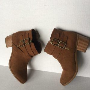 WOMEN ANKLE BOOTIES /SIZE 8